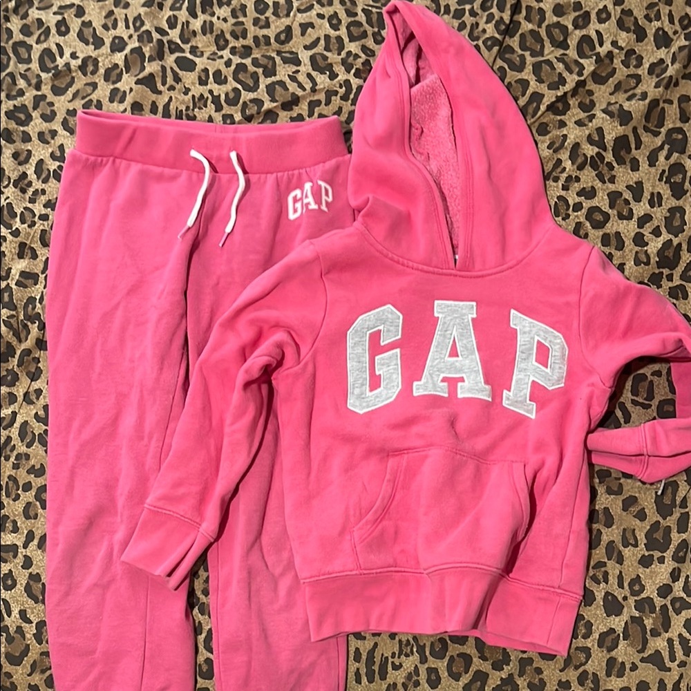 Pink matching Gap set